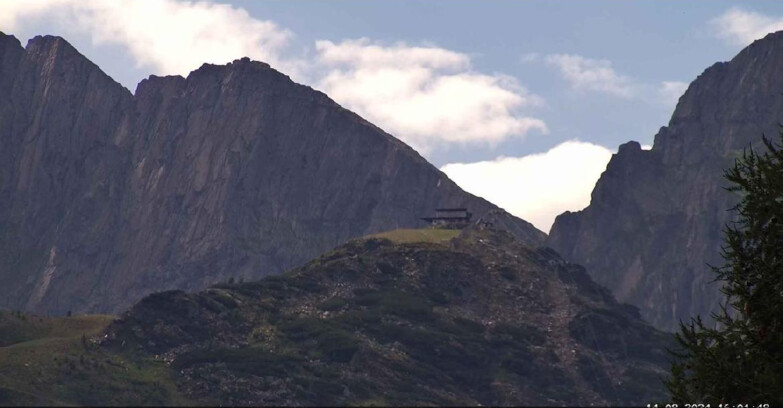 Webcam San Martino di Castrozza - Passo Rolle  - Punta Ces 