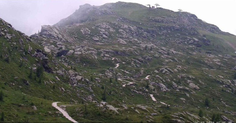 Webcam San Martino di Castrozza - Passo Rolle  - Sentiero delle Marmotte