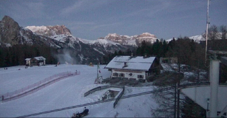 Webcam Vigo di Fassa-Pera-Ciampedìe - Vigo - verso Sassolungo e Pordoi