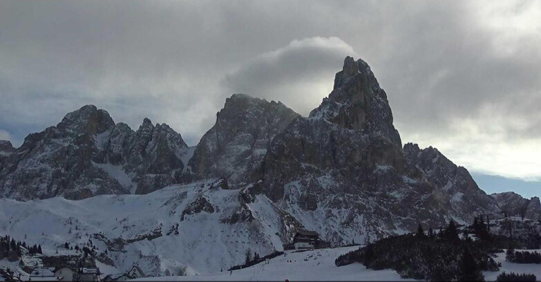 Webcam Сан-Мартино-ди-Кастроцца - Пассо-Ролле - Passo Rolle - Il Cimone