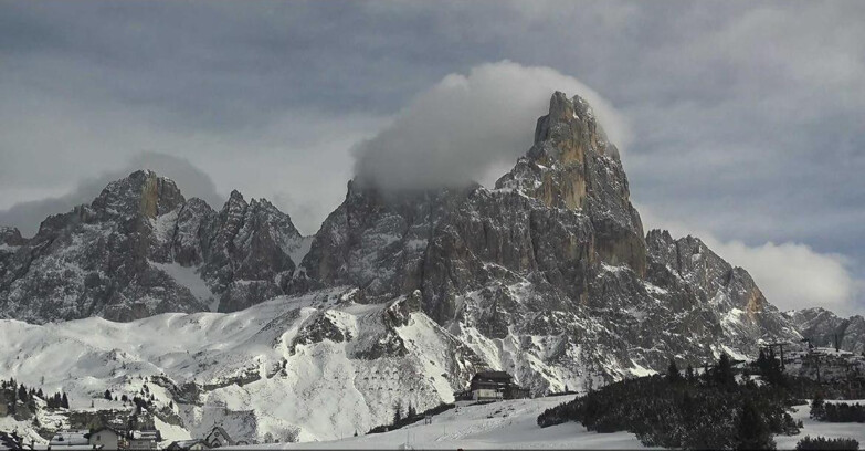 Webcam Сан-Мартино-ди-Кастроцца - Пассо-Ролле - Passo Rolle - Il Cimone