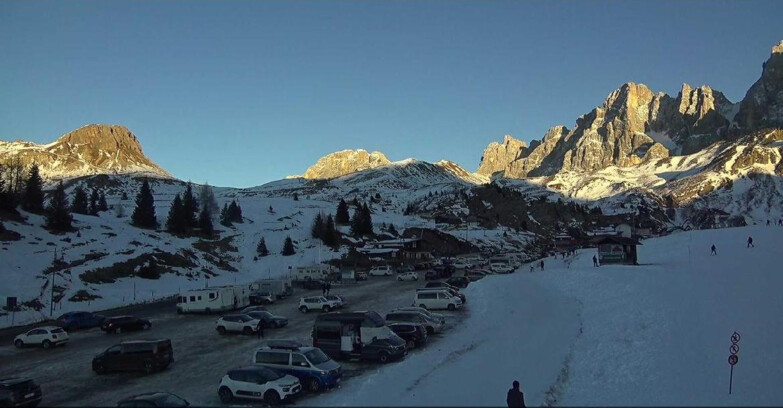 Webcam San Martino di Castrozza - Passo Rolle - Passo Rolle - Castellazzo