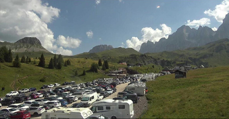 Webcam San Martino di Castrozza - Passo Rolle  - Passo Rolle - Castellazzo