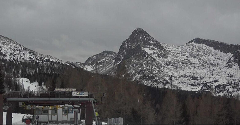 Webcam Сан-Мартино-ди-Кастроцца - Пассо-Ролле - Passo Rolle - Colbricon